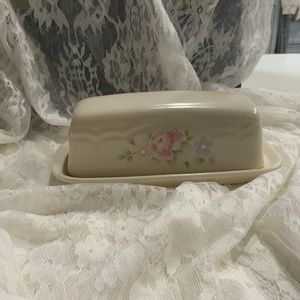 Pfaltzgraff Stoneware Butter Dish. Tea Rose.